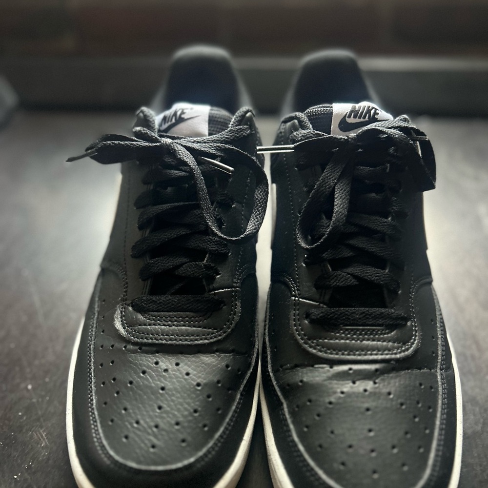 Nike Men's Court Vision Low Black and White - Picture 5 of 5